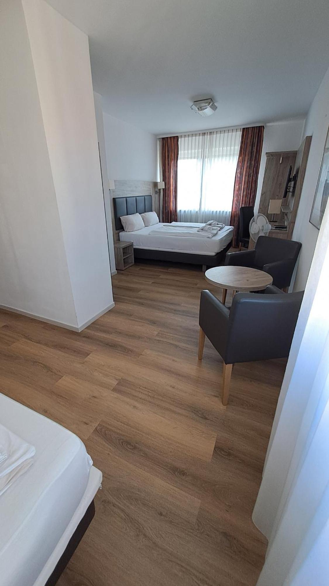 Hotel Central Hauptbahnhof Heidelberg Exterior photo